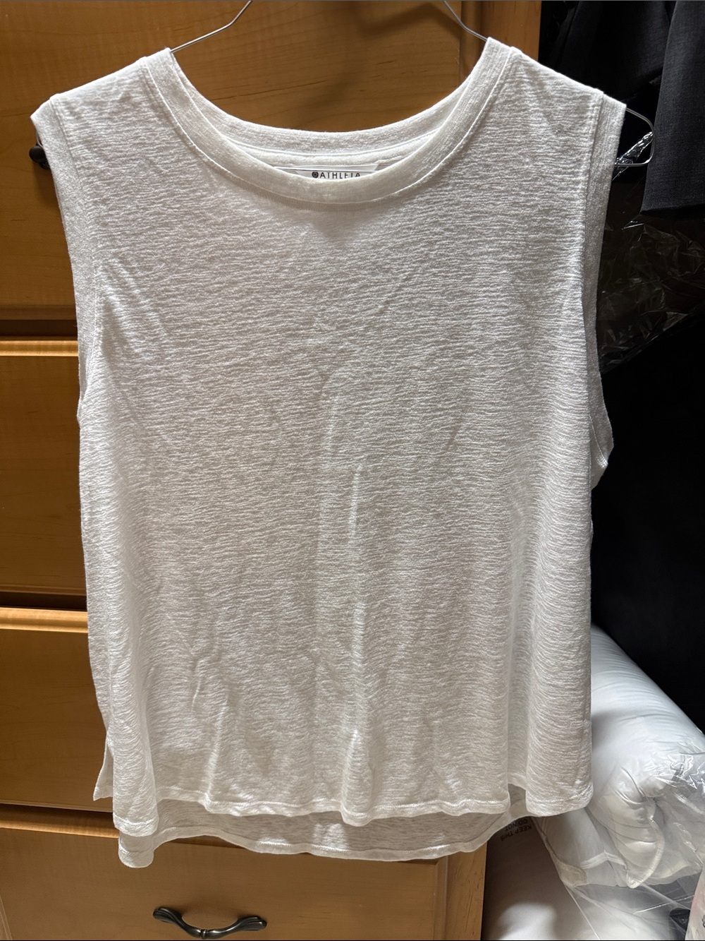 Athleta White Crewneck Muscle Tank